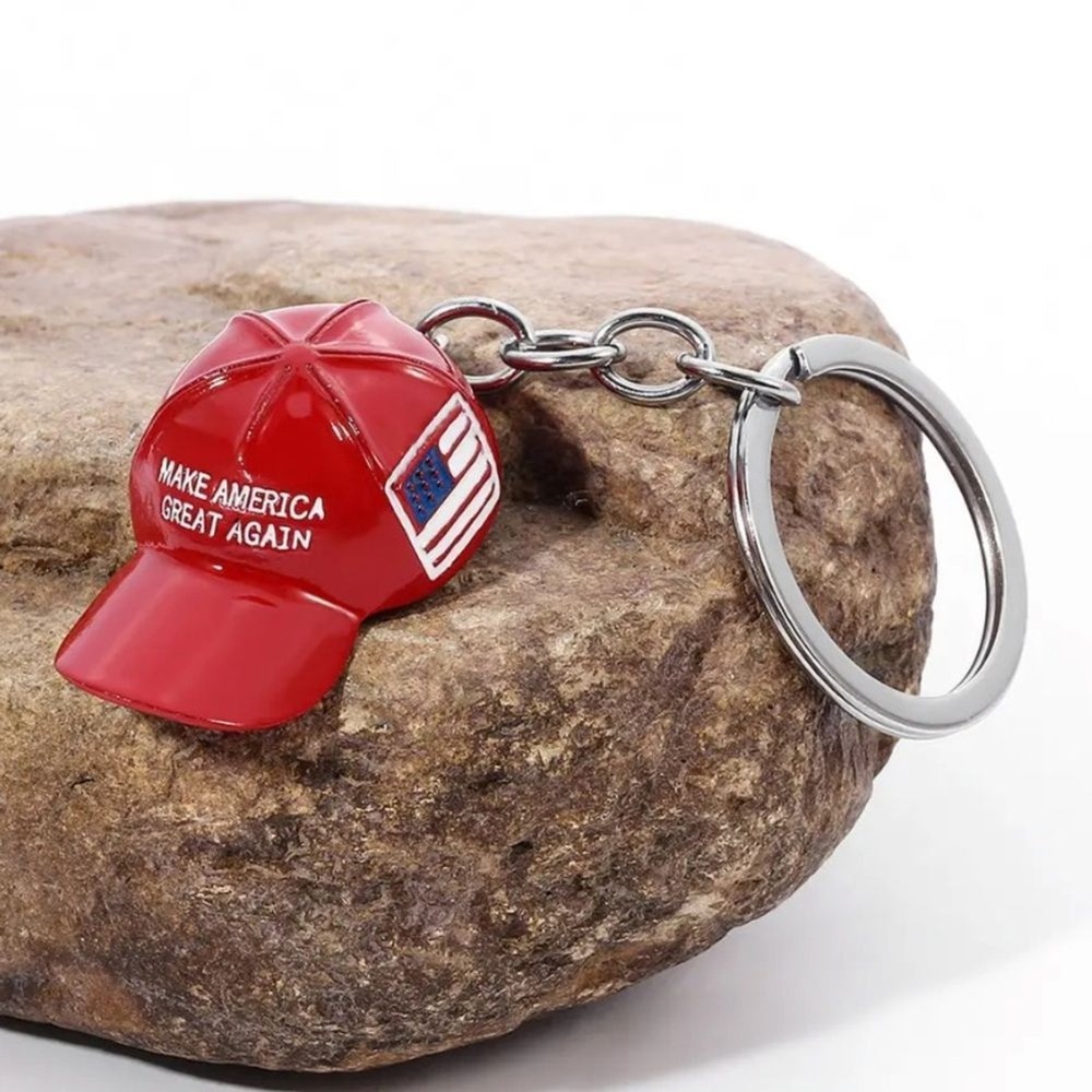 President Trump MAGA Keychain‎ Red Hat Make America Great Again Republican New